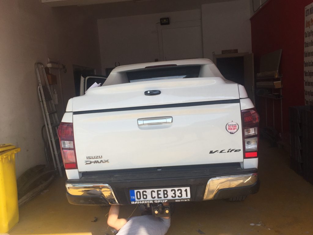 D MAX ISUZU ÇEKİ DEMİRİ TAKMA MONTAJLARI VE ARAÇ PROJE FİRMASI ANKARA USTA MÜHENDİSLİK 05323118894